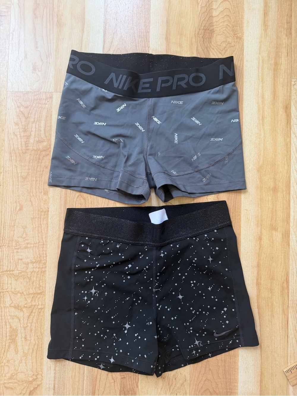Nike Pro Women's Gray and Black Performance Shorts 2-Pack limited edition stars